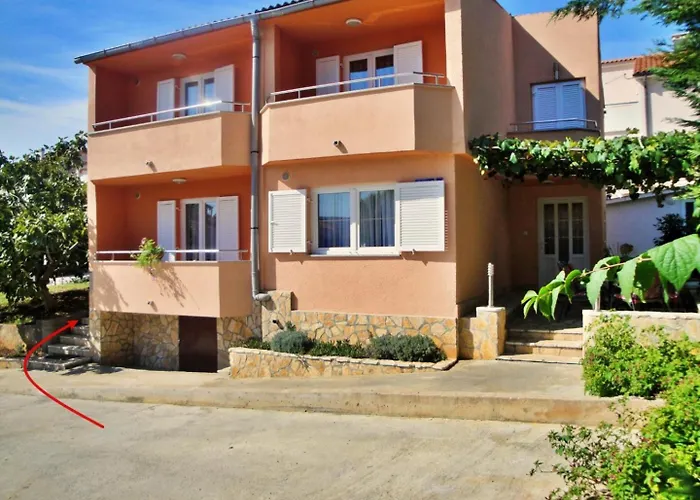 Guest house Nidisa 3*
