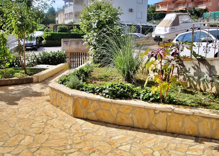 Nidisa Guest house